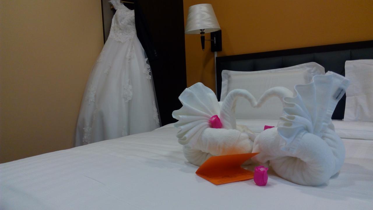Inhotel Inanam Kota Kinabalu Ngoại thất bức ảnh
